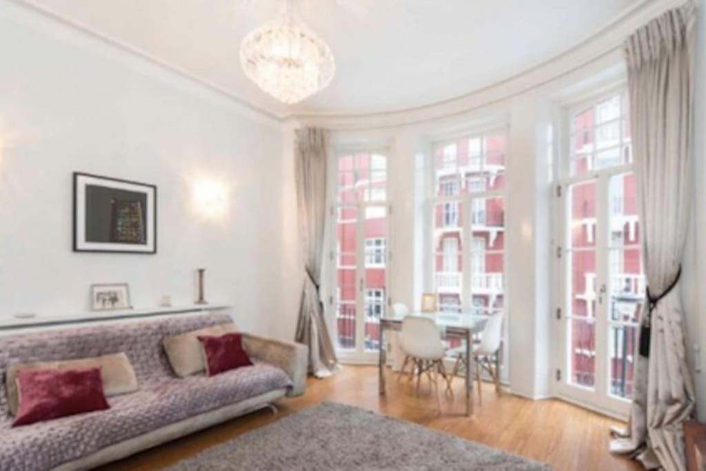 Elegant Bright Flat - Sleeps 5 Appartamento