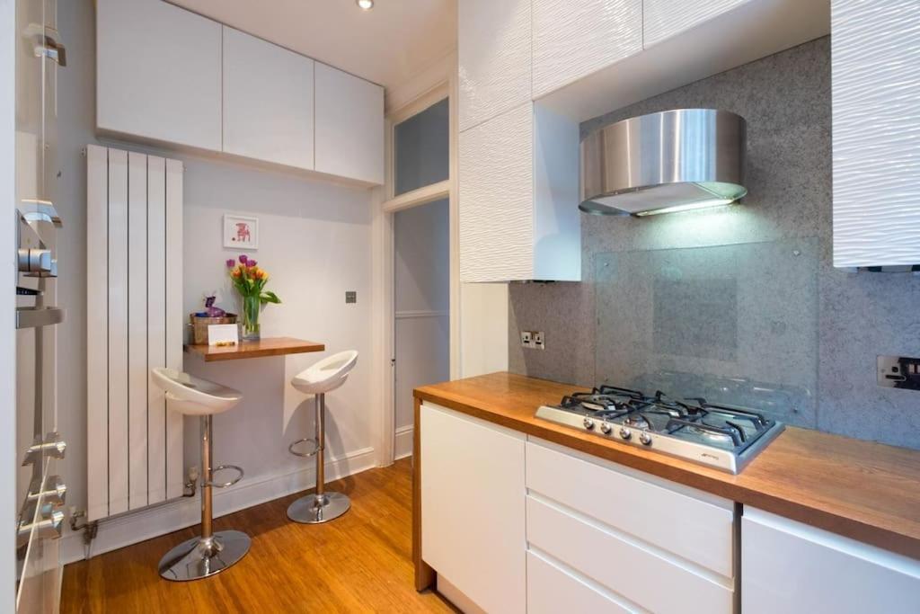 Appartamento Elegant Bright Flat - Sleeps 5 Londra